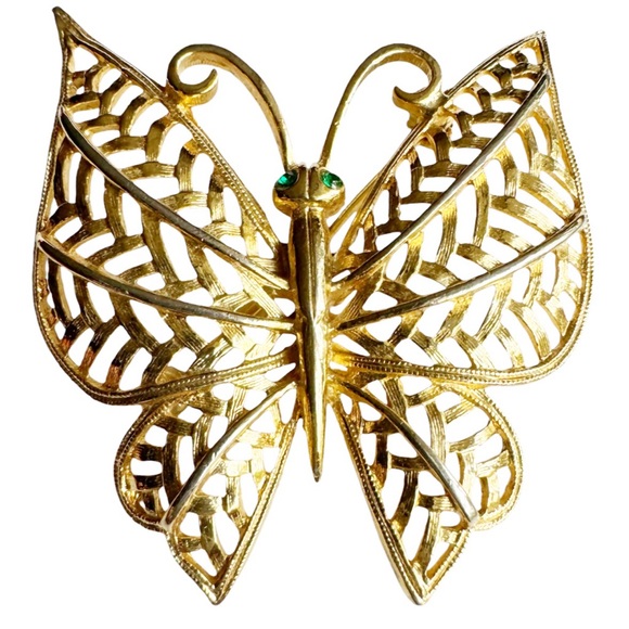Gold Filagree Butterfly Brooch - Picture 13 of 13
